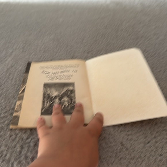 Magic Tree House #12 Polar Bears Past Bedtime Book Story - Picture 4 of 4